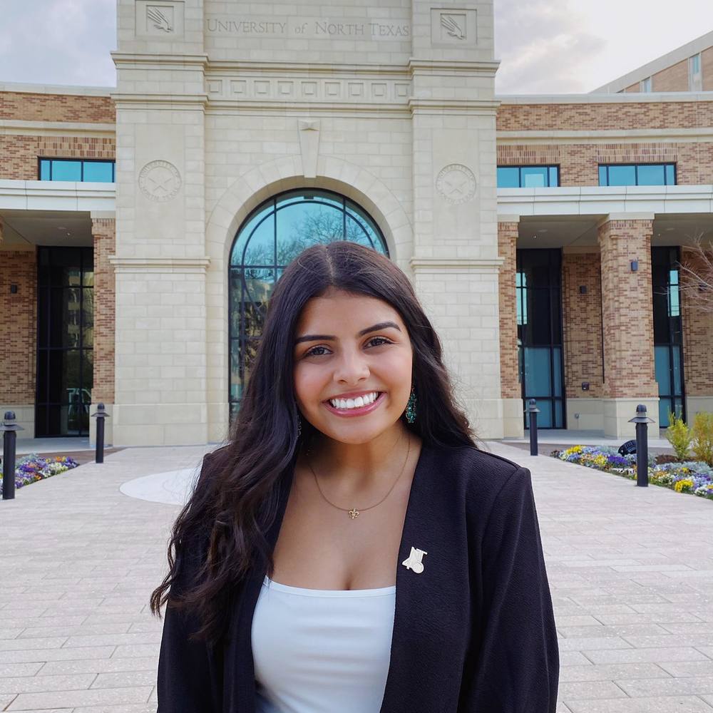 Meet your Posher, Ivalis